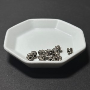 泰國清邁手工銀配件｜方形上下圓圈雕花通孔珠 1入｜串珠材料