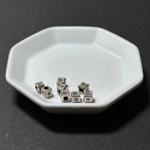 泰國清邁手工銀配件｜方形摺紙圓圈雕花通孔珠 1入｜串珠材料