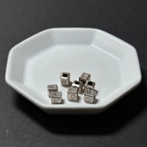 泰國清邁手工銀配件｜方塊四面雕花通孔珠 1入｜串珠材料