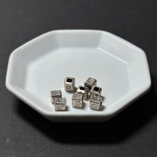 泰國清邁手工銀配件｜方塊四面雕花通孔珠 1入｜串珠材料